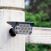 Three-color solar spotlight